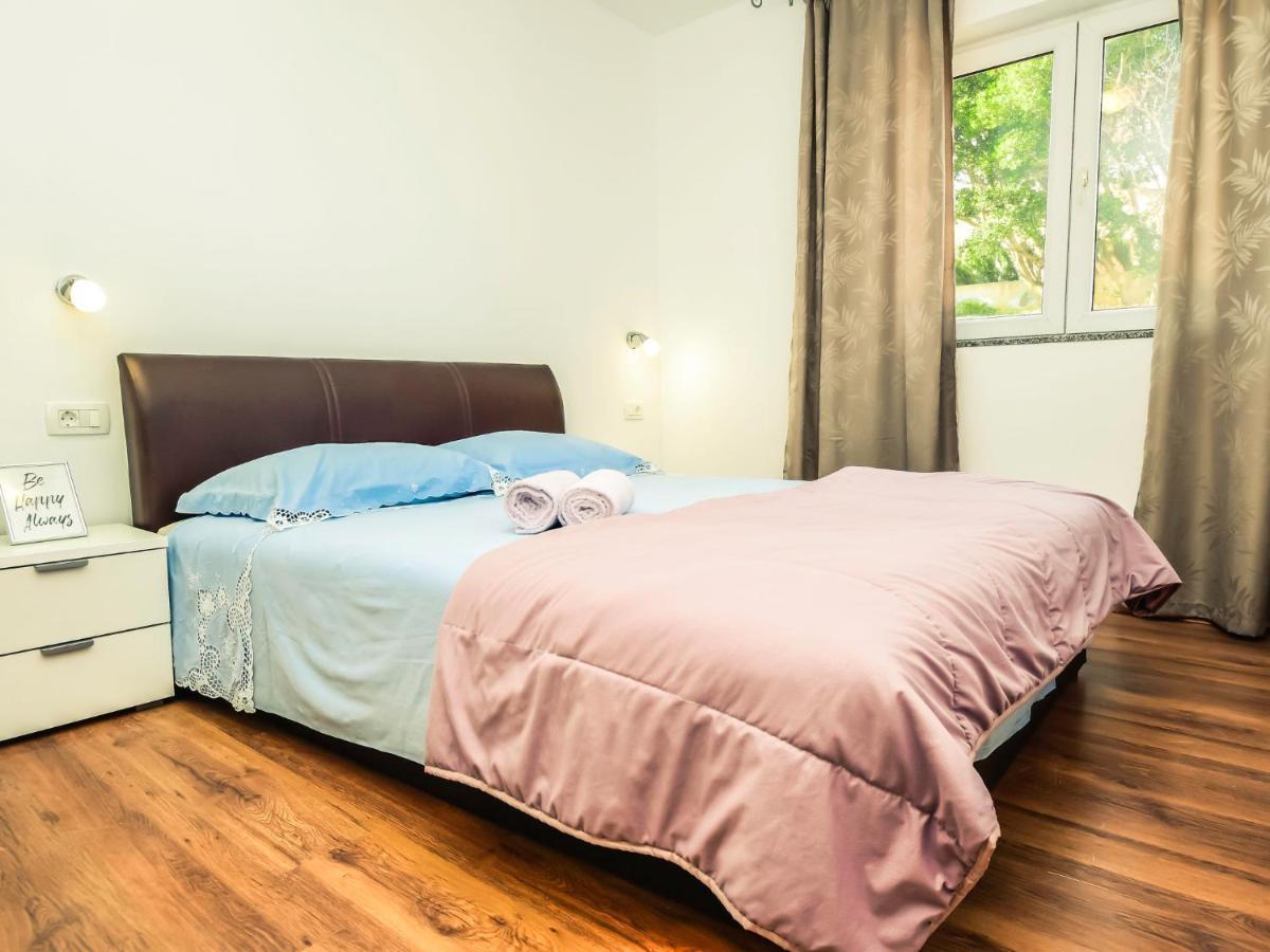 Holiday Home Marijana By Interhome Maslenica Eksteriør billede
