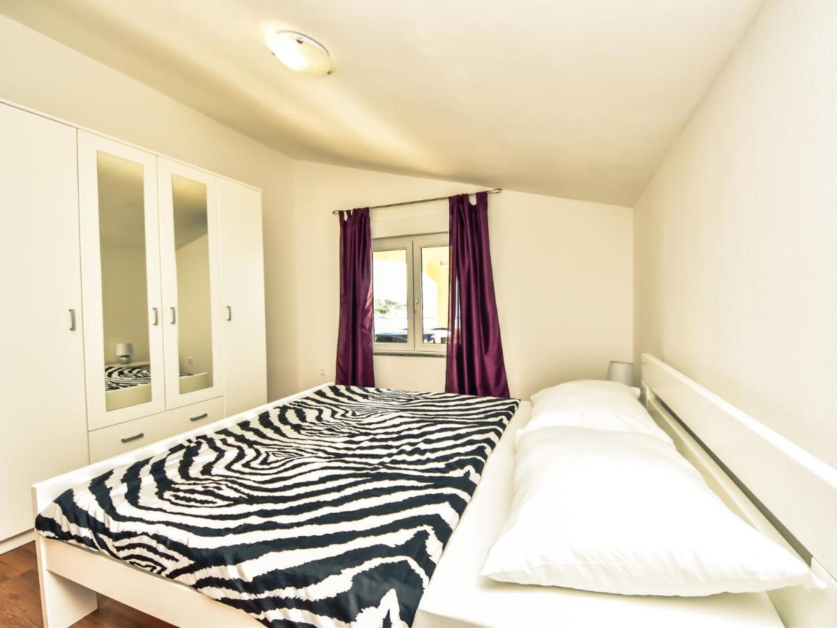Holiday Home Marijana By Interhome Maslenica Eksteriør billede