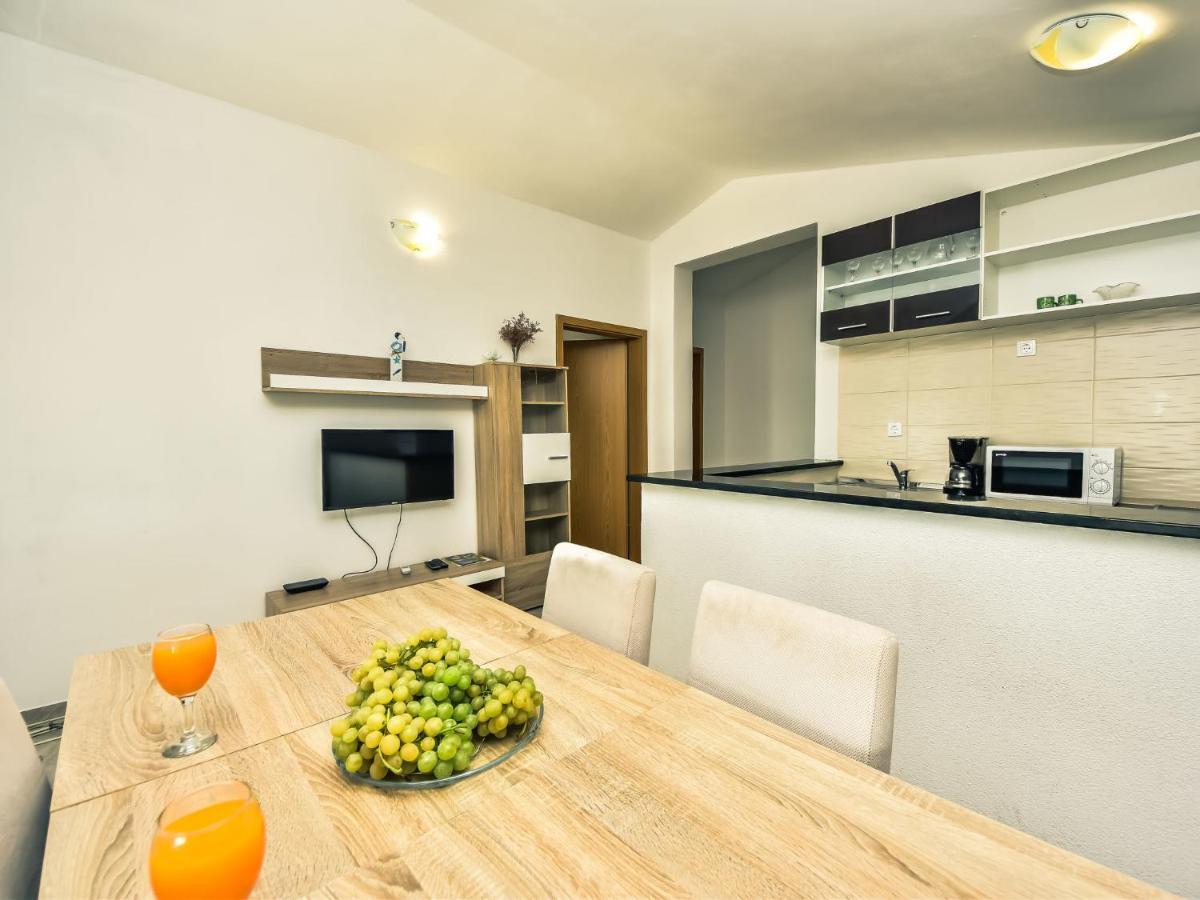 Holiday Home Marijana By Interhome Maslenica Eksteriør billede